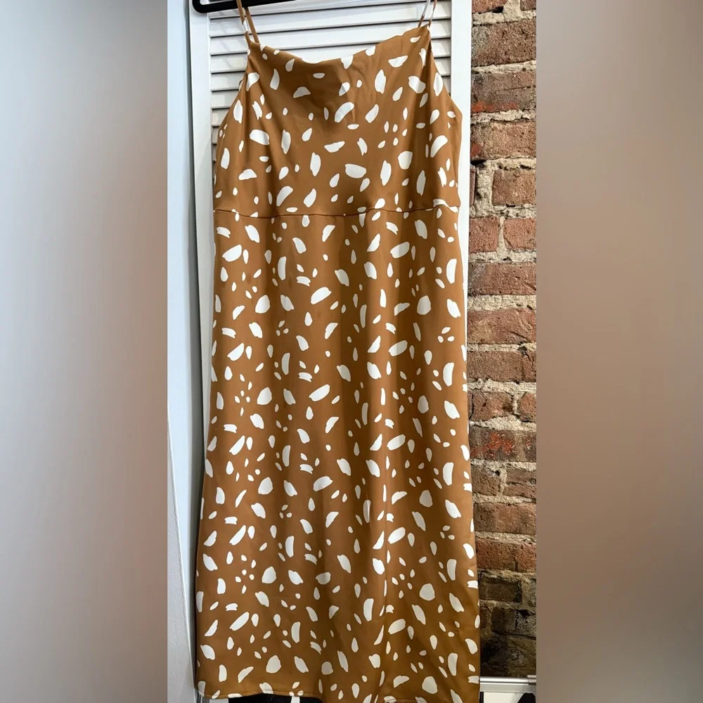 Old Navy Brown Midi Dress with White Pattern - Picture 2 of 3